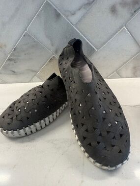 Eric Michael Italian leather  Woven Slip-On laser cut  Shoes Dark Gray sz 6 36